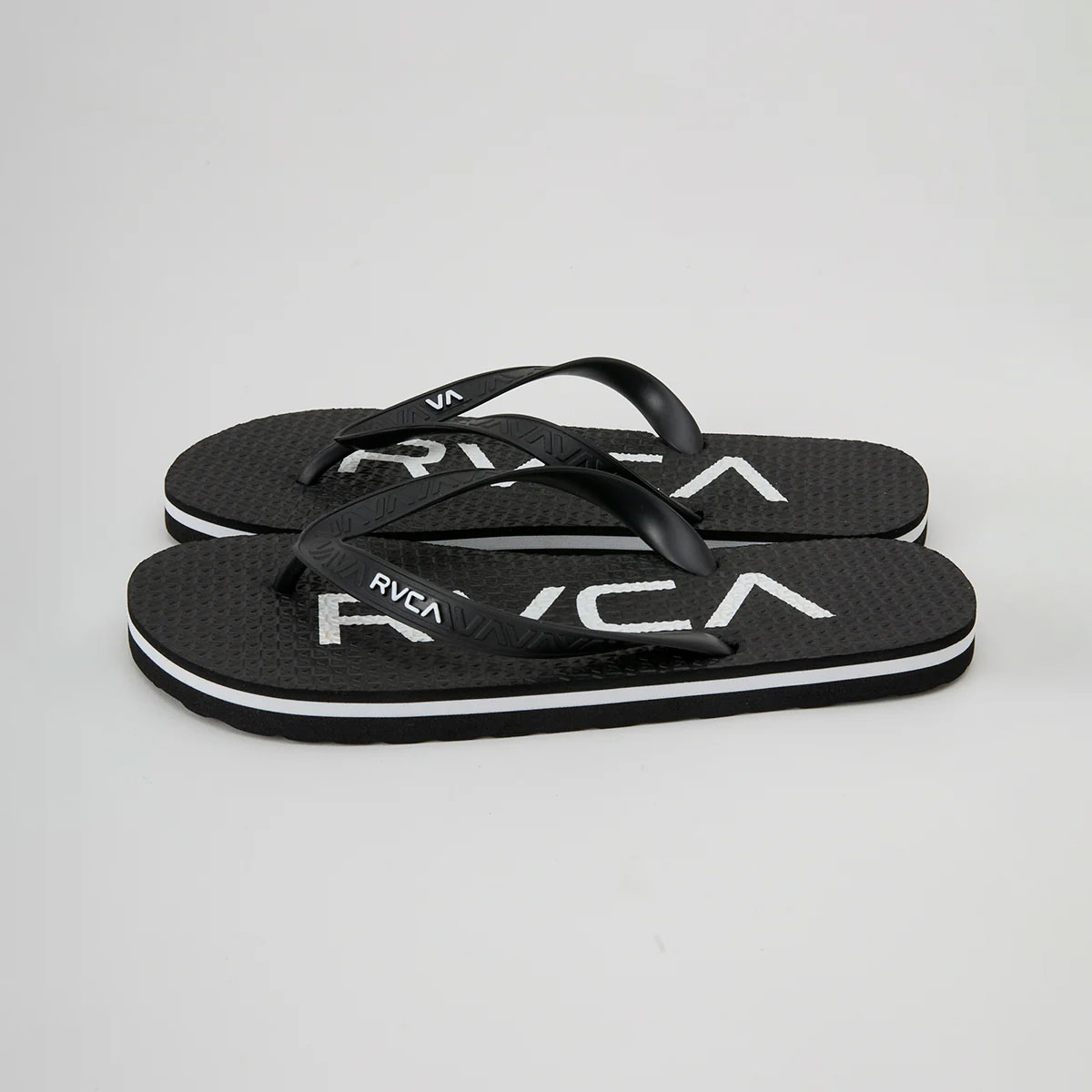 ��50%OFF ������ۥ롼�� ��� �ӡ���������� ���� �Ѹ��� 26.0 - 28.0cm  �����ե��� ���ȥ꡼�ȿ͵��֥��� RVCA  ���� 2025 ���� | TRENCH TOWN SANDALI��BF041973��
