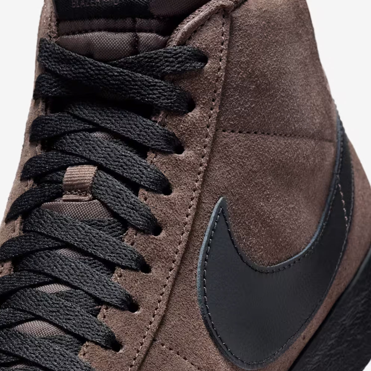 NIKE SB �ʥ���SB ������ �֥졼����MID �������ȥܡ��ɥ��塼�� �ϥ����å� �� ��� ���ˡ����� �Х��å��֥饦�� 27.0cm 27.5cm 28.0cm | ZOOM BLAZER MID��FV6064-202��