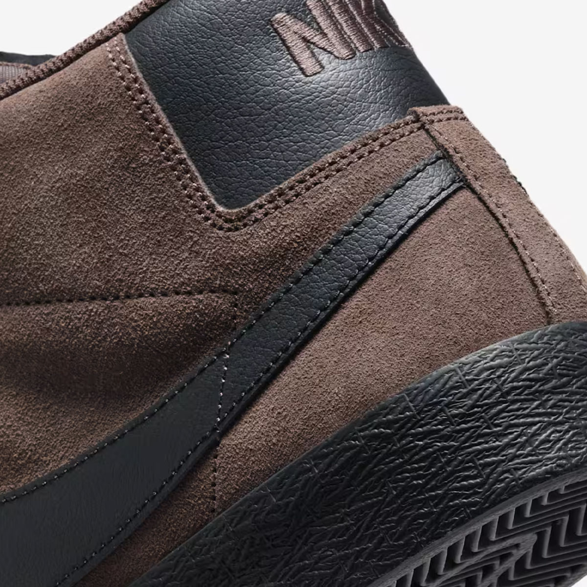 NIKE SB �ʥ���SB ������ �֥졼����MID �������ȥܡ��ɥ��塼�� �ϥ����å� �� ��� ���ˡ����� �Х��å��֥饦�� 27.0cm 27.5cm 28.0cm | ZOOM BLAZER MID��FV6064-202��