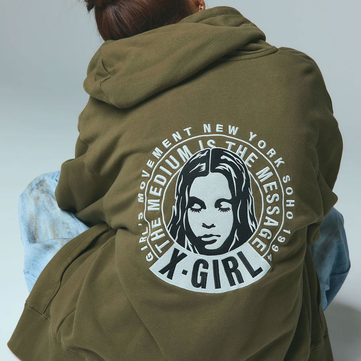 XGIRL |CIRCLE MESSAGE AND FACE ZIP UP SWEAT HOODIE��105261012016��