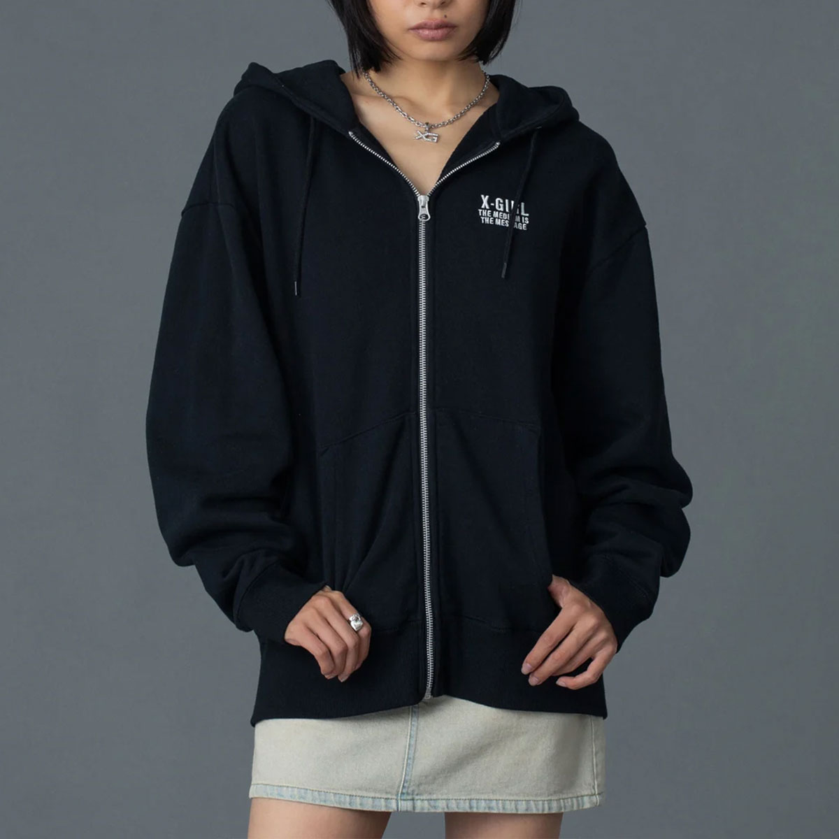 XGIRL |CIRCLE MESSAGE AND FACE ZIP UP SWEAT HOODIE��105261012016��