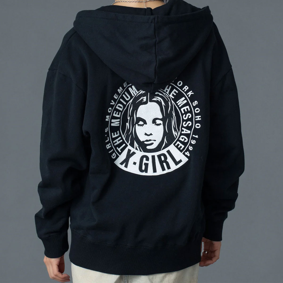 XGIRL |CIRCLE MESSAGE AND FACE ZIP UP SWEAT HOODIE��105261012016��