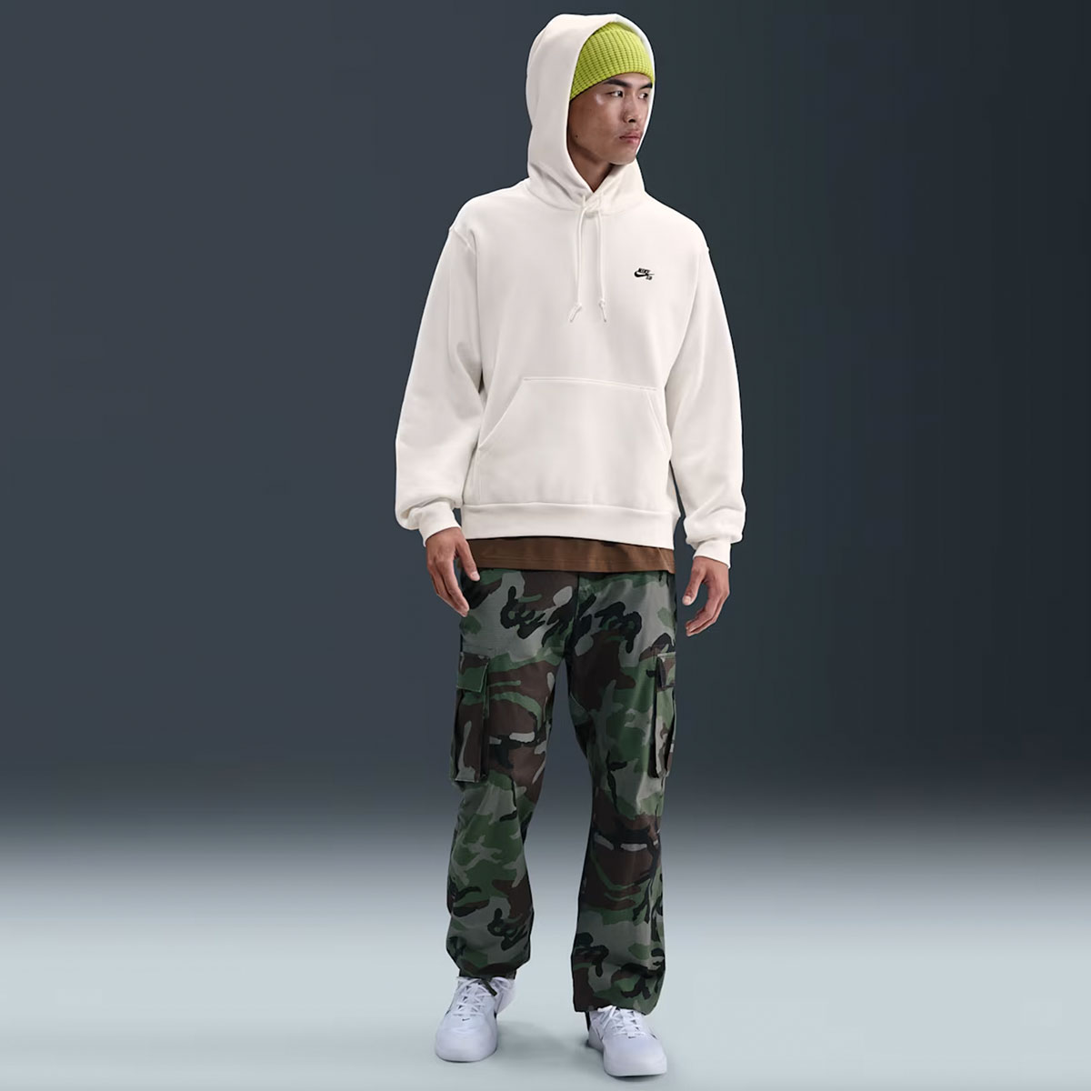 �ʥ��������ӡ� NIKE SB �ե꡼�� �ץ륪���С� �������ȥܡ��ɥѡ����� ��� ��ǥ����� ������/�֥�å� M L �����������͵��֥��� �����FV7352-133��