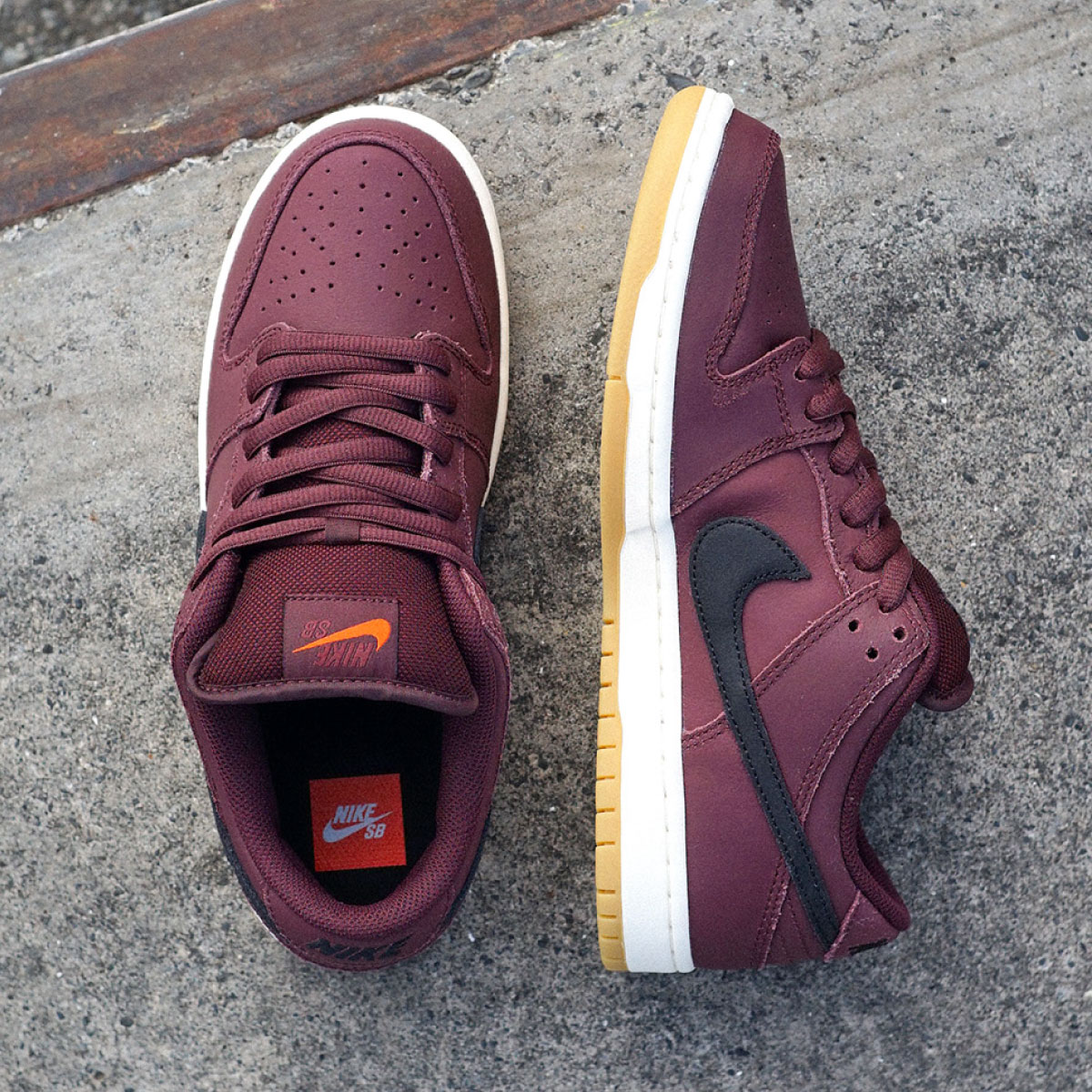 NIKE SB DUNK LOW PRO ISO ��Burgundy Crush�� �� IO2304-600 ��(JACK����������)