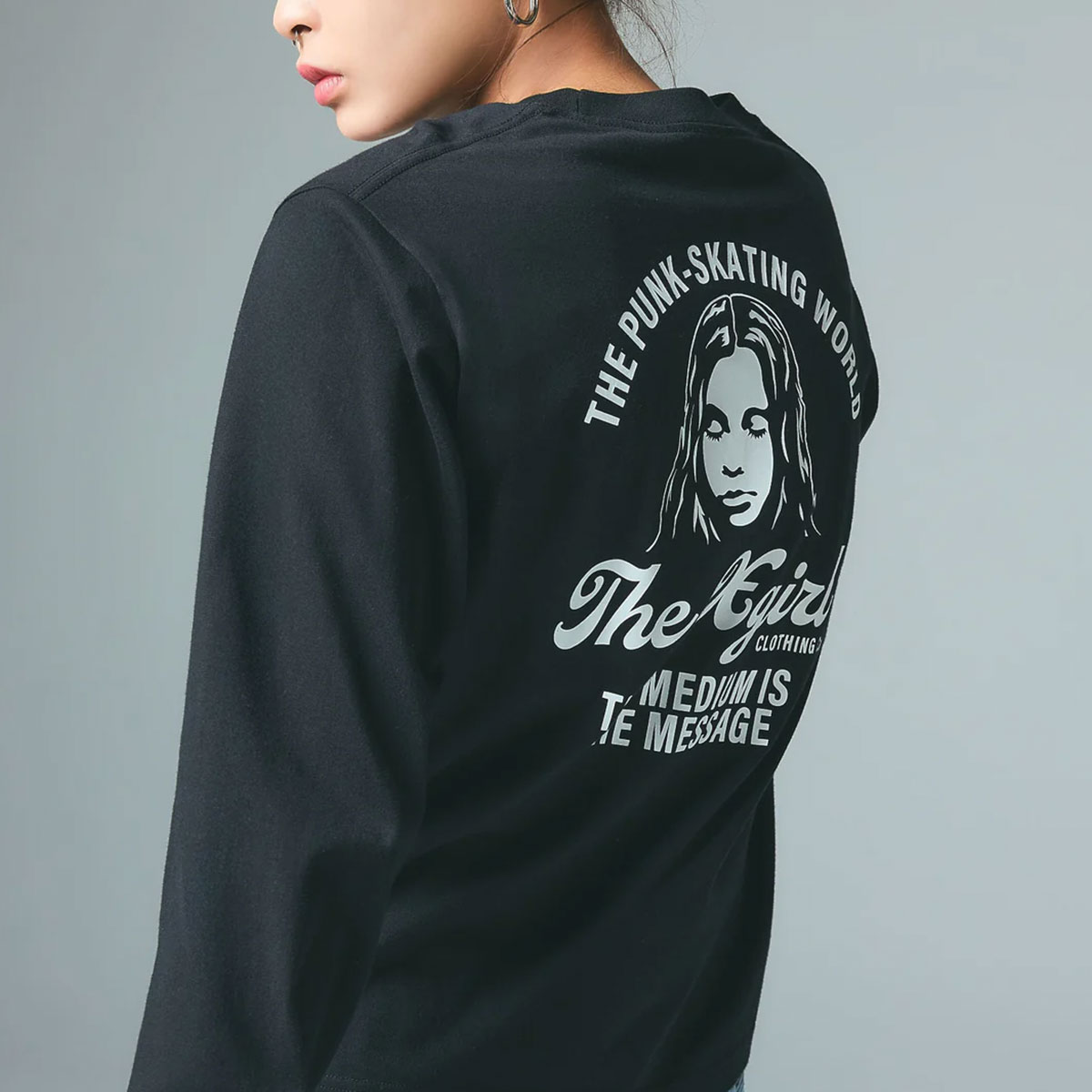 X-GIRL | ARCH LOGO AND FACE L/S TEE��105261011008��