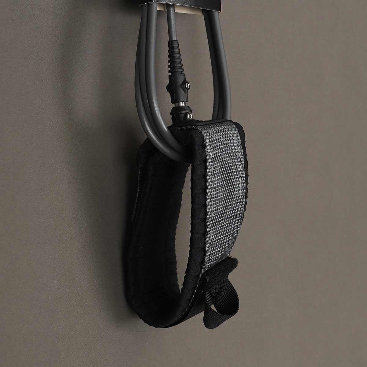 STAYCOVERD LEASH 9ft��COMP-KNEE NEW��