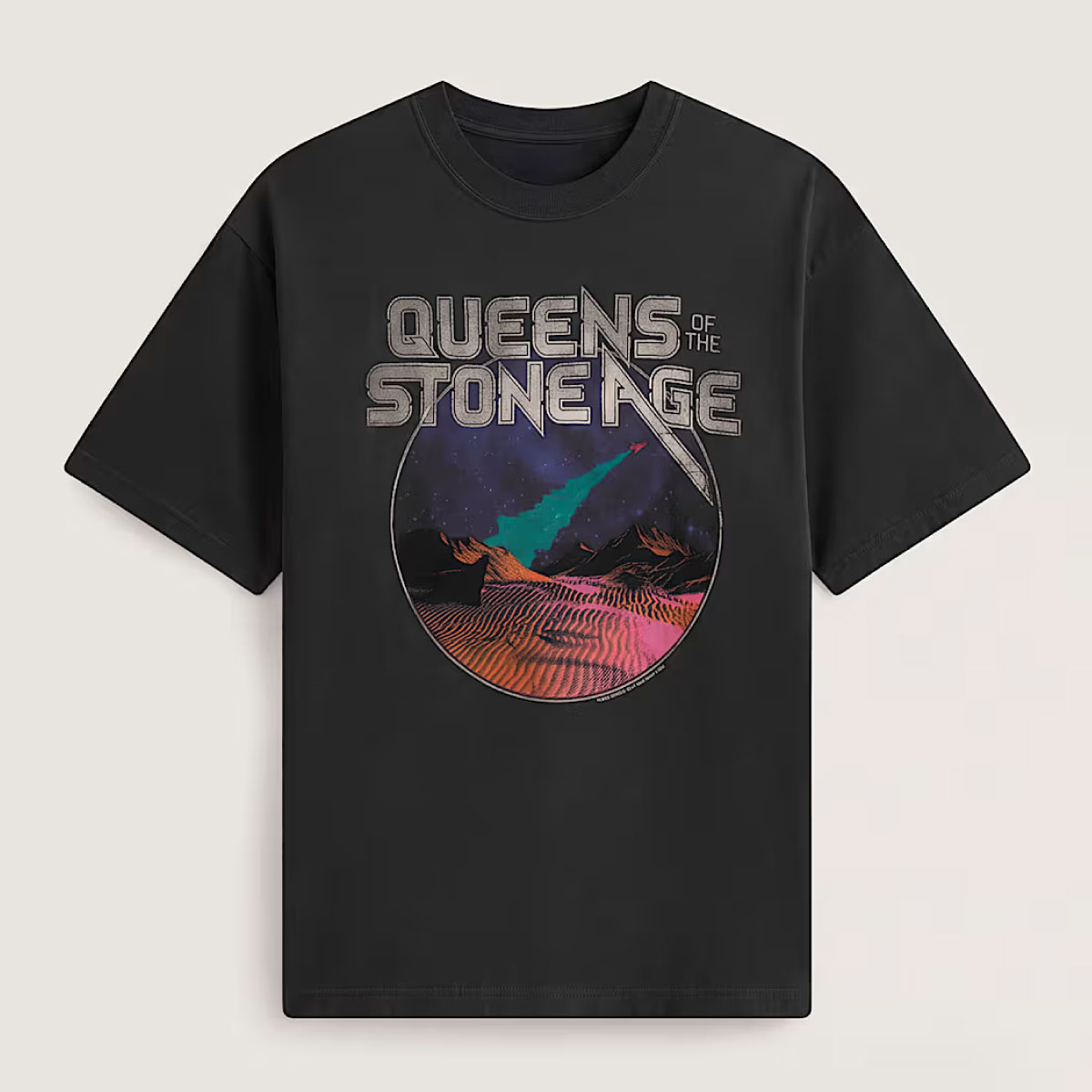 VANS | Queens of the Stone Age T-Shirt��VN00134VEMV��