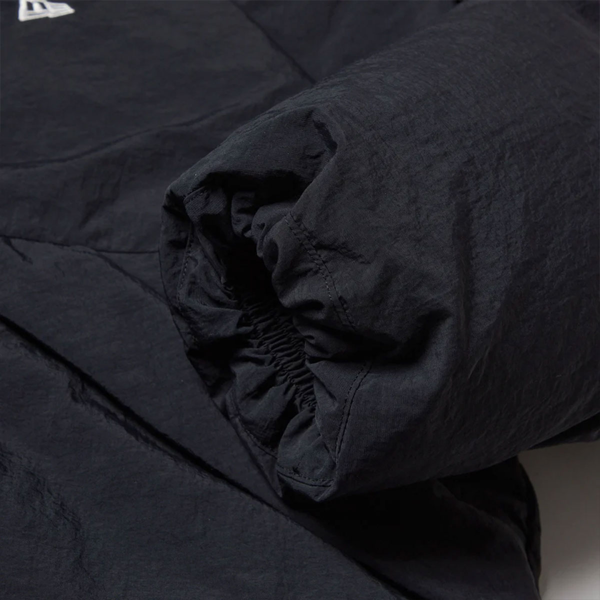 �˥塼���� ��ǥ����� �����󥸥㥱�å� ���硼�Ⱦ� ���� ����ץ� �֥�å� M �͵��֥��� NEW ERA  newera | Women��s  DOWN JACKET��14703378��