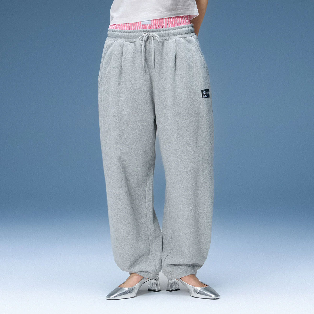 X-GIRL  | SCRIPT LOGO SWEATPANTS��105262031018��