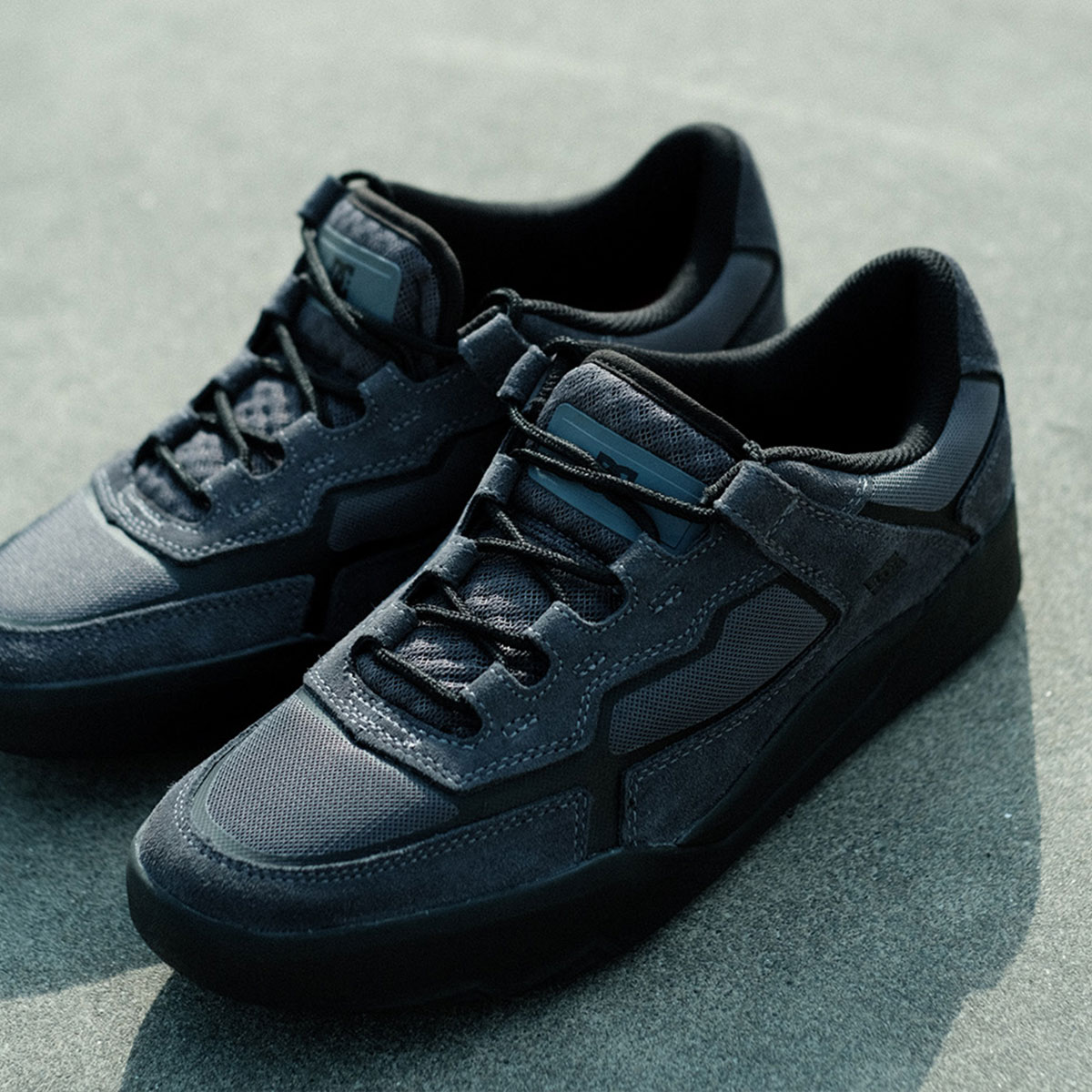 ��30%OFF ���ꥹ�ޥ��������DC���塼�� ���ˡ����� ��� �ǥ������� ���塼�� �������塼 �����ܡ� �֥�å� 26.0cm - 28.0cm �͵� ���ȥ꡼�� �֥��� �� DC Shoes | DC METRIC S��DS251002��