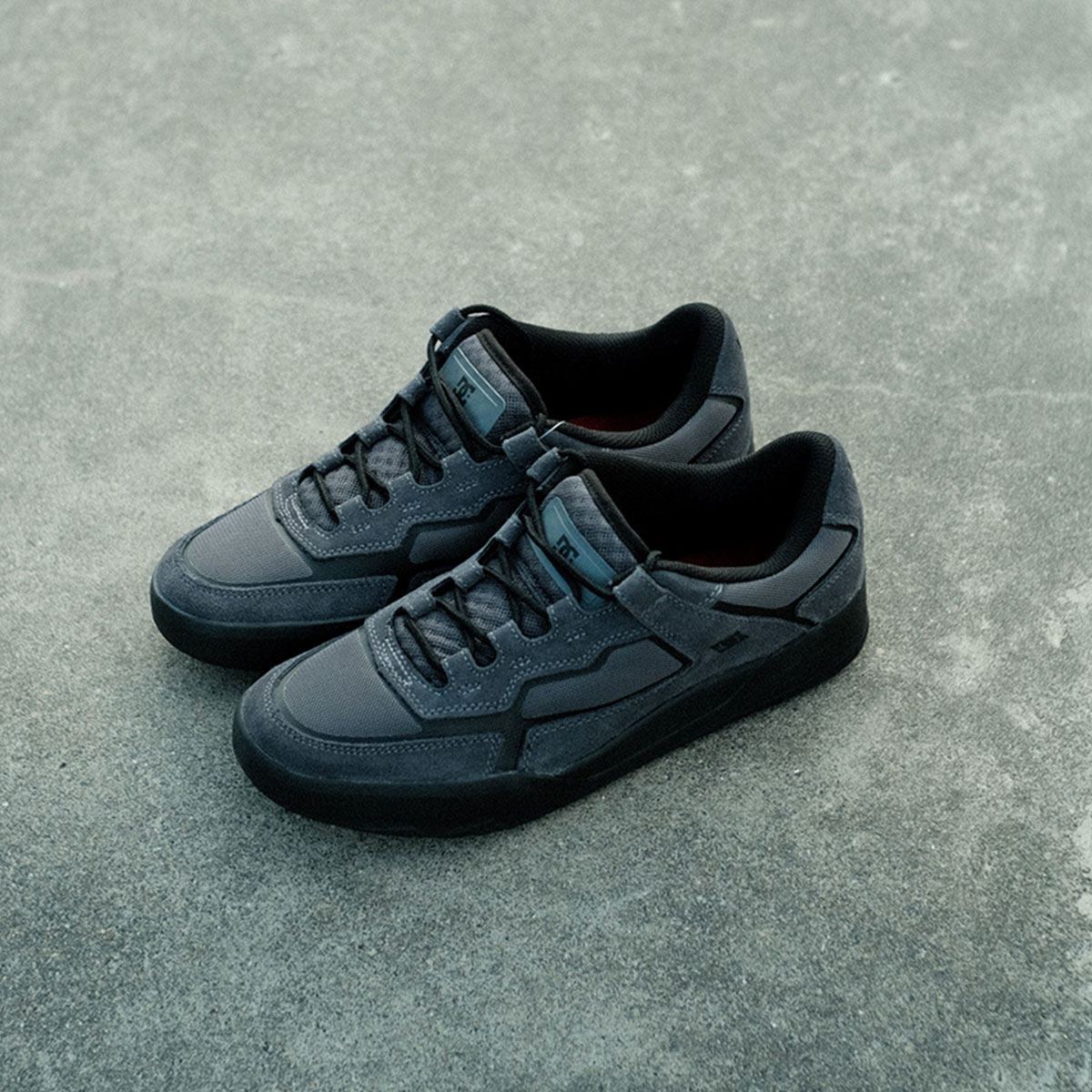 ��30%OFF ���ꥹ�ޥ��������DC���塼�� ���ˡ����� ��� �ǥ������� ���塼�� �������塼 �����ܡ� �֥�å� 26.0cm - 28.0cm �͵� ���ȥ꡼�� �֥��� �� DC Shoes | DC METRIC S��DS251002��