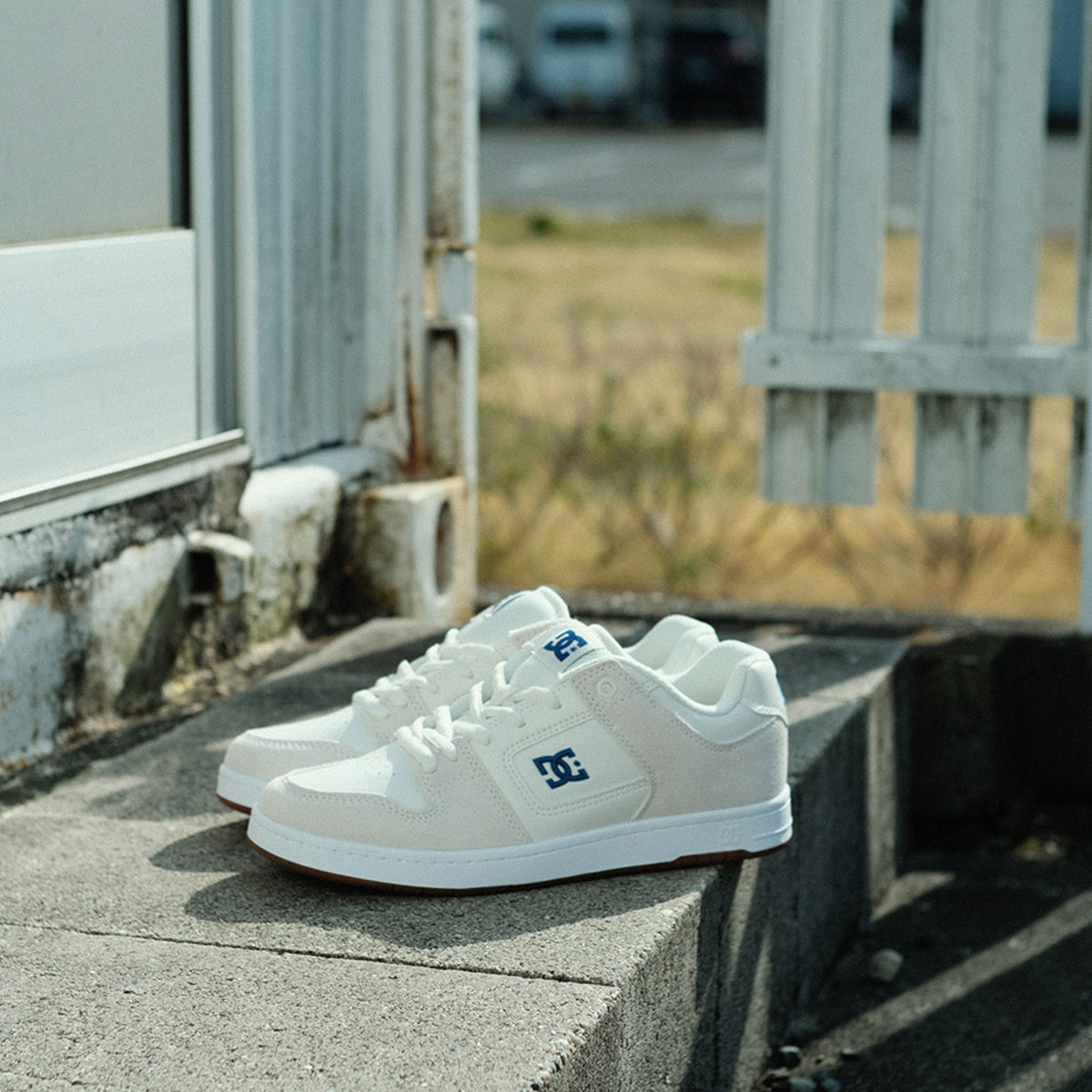 ��30%OFF ���ꥹ�ޥ��������DC���塼�� ���ˡ����� ��� �ǥ������� ���塼�� �������塼 �����ܡ� �ۥ磻�� 26.0cm - 28.0cm �͵� ���ȥ꡼�� �֥��� �� DC Shoes |  MANTECA 4 S��DS251004��