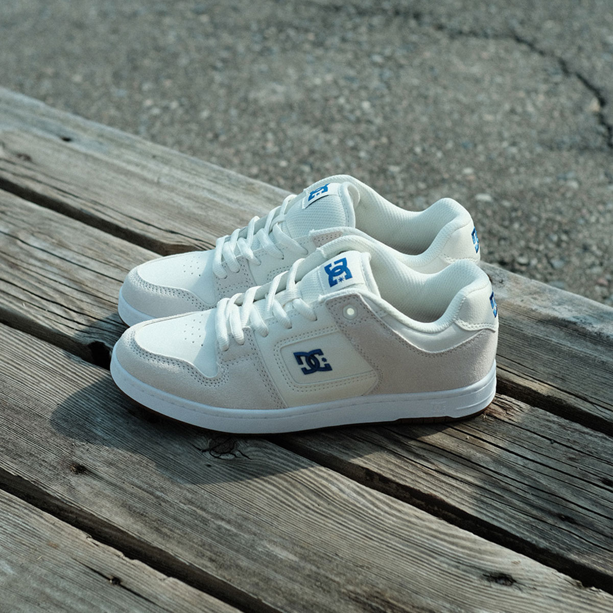 ��30%OFF ���ꥹ�ޥ��������DC���塼�� ���ˡ����� ��� �ǥ������� ���塼�� �������塼 �����ܡ� �ۥ磻�� 26.0cm - 28.0cm �͵� ���ȥ꡼�� �֥��� �� DC Shoes |  MANTECA 4 S��DS251004��