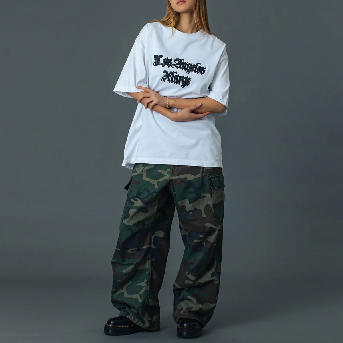 XLARGE | CROC OLD ENGLISH S/S TEE��101261011021��