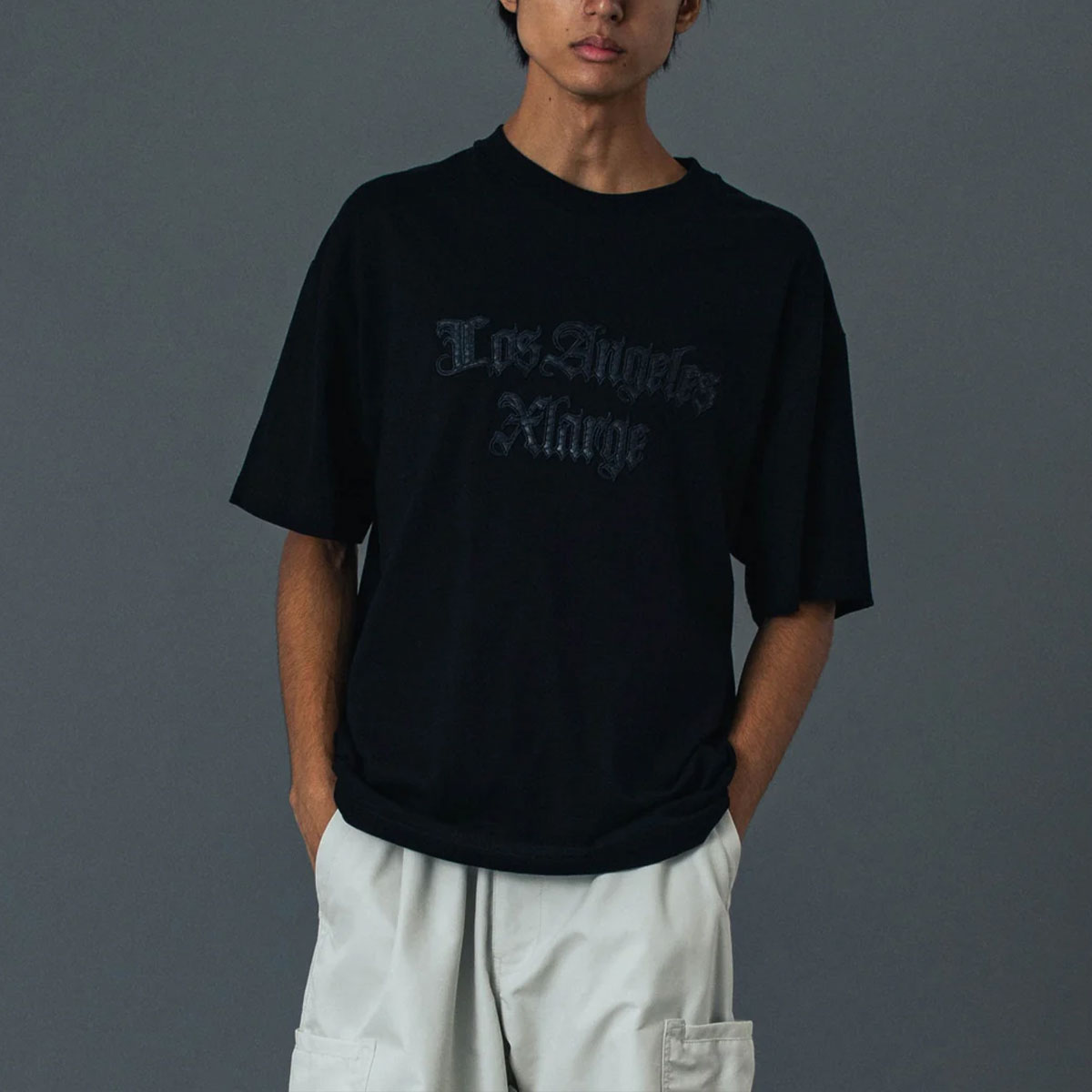 XLARGE | CROC OLD ENGLISH S/S TEE��101261011021��