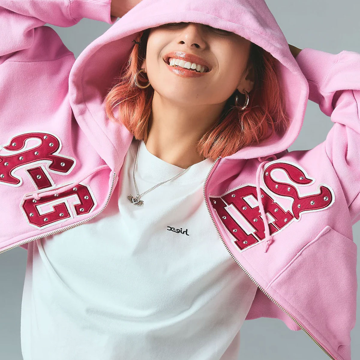 XGIRL | STUDDED LOGO ZIP UP SWEAT HOODIE��105261012005��