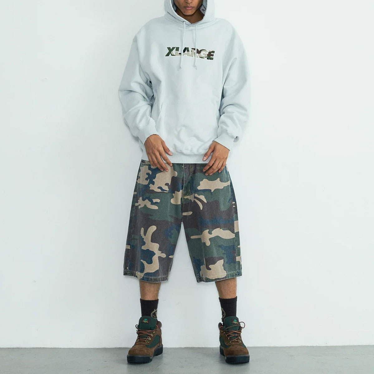 XLARGE  | STANDARD LOGO HOODED SWEATSHIRT��101263012003��