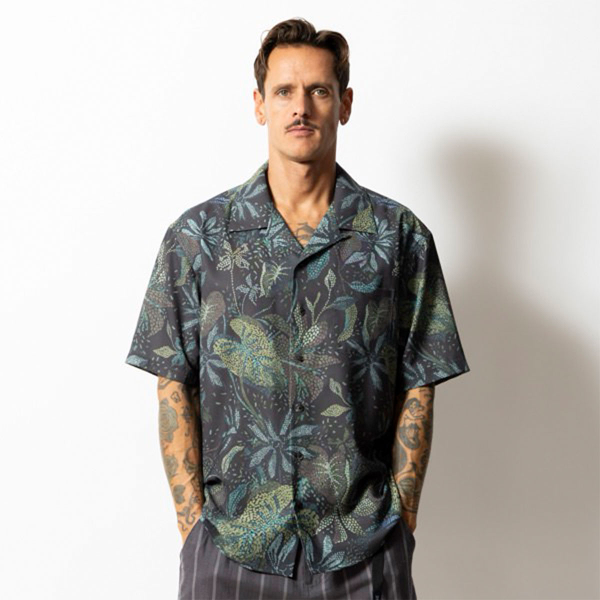 ROARK REVIVAL | "BAGUIO GARDEN" GONZO S/S��RWJ1222��