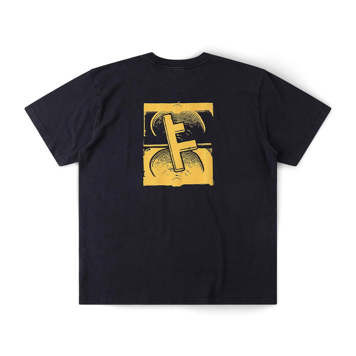 ��20%OFF ���ꥢ��󥹥������ FORMER | SLANT F CRUX T-SHIRT ��FTE-26227��