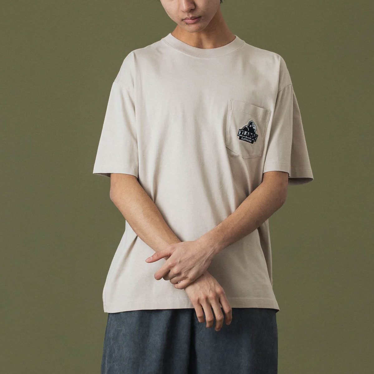 �ڿ��ե�����ۥ������ȥ�顼�� ��� ȾµT����� �ȥåץ� ���� ���� ����� �ɽ� �ݥ��å� ��4�� M L ���ȥ꡼�� �͵��֥��� XLARGE ���� 2025 ���� | SLANTED OG S/S POCKET TEE��101253011005��