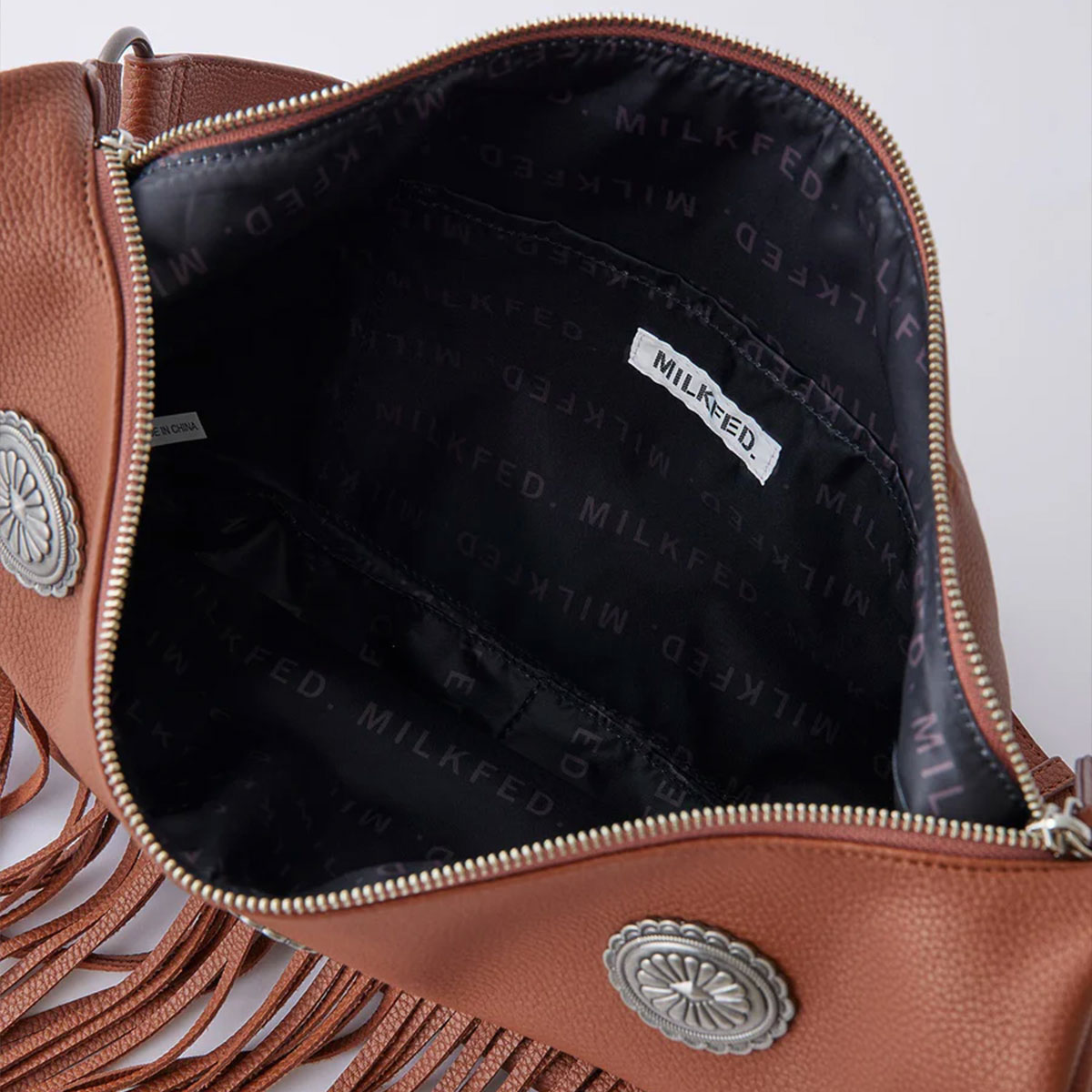 ��20%OFF ���ꥹ�ޥ�������ۥߥ륯�ե��� ��ǥ����� ���������Хå� �ե�� �ե����ʡ� ��¦��¦�ݥ��å� �͵��֥��� MILKFED. ���� ���� | FRINGE SHOULDER BAG��103251053004��