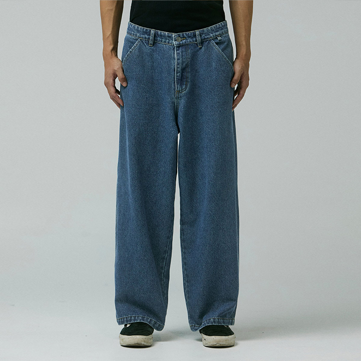 �ե����ޡ� ��� �ǥ˥�ѥ�� 30 32inchi �����ե��� �����ȥɥ� ���ȥ꡼�� �͵� �֥��� FORMER ���� | REYNOLDS FLATLINE DENIM PANT��FPA-25303��