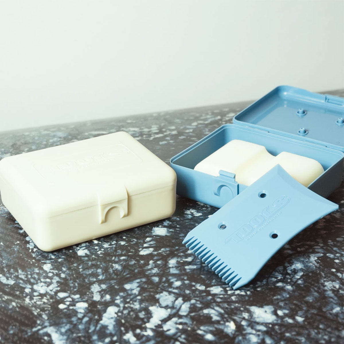 �ġ��륹�ȥ����륹 �����ե��� ��ʪ ��å��� ������ �������դ� �����졼�ѡ� 2�� ������ ���������꡼ �͵��֥��� TLS TOOLS ���� | WAX CASE + COMB��663197¾��