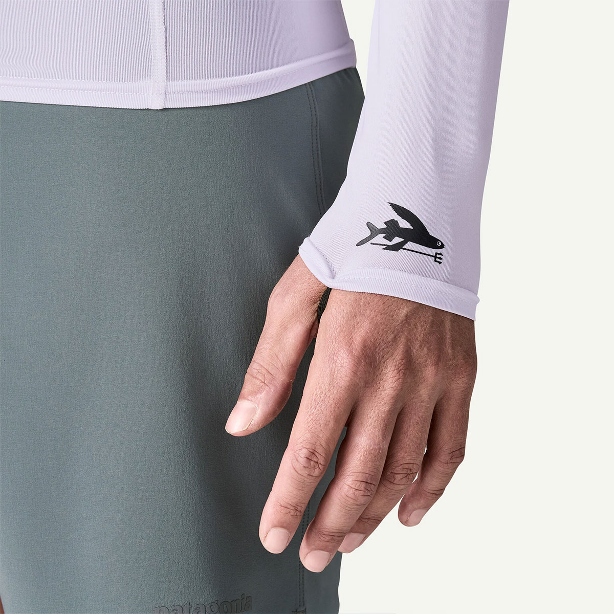 Patagonia | Men's Long-Sleeved R0 Surf Top��86141��
