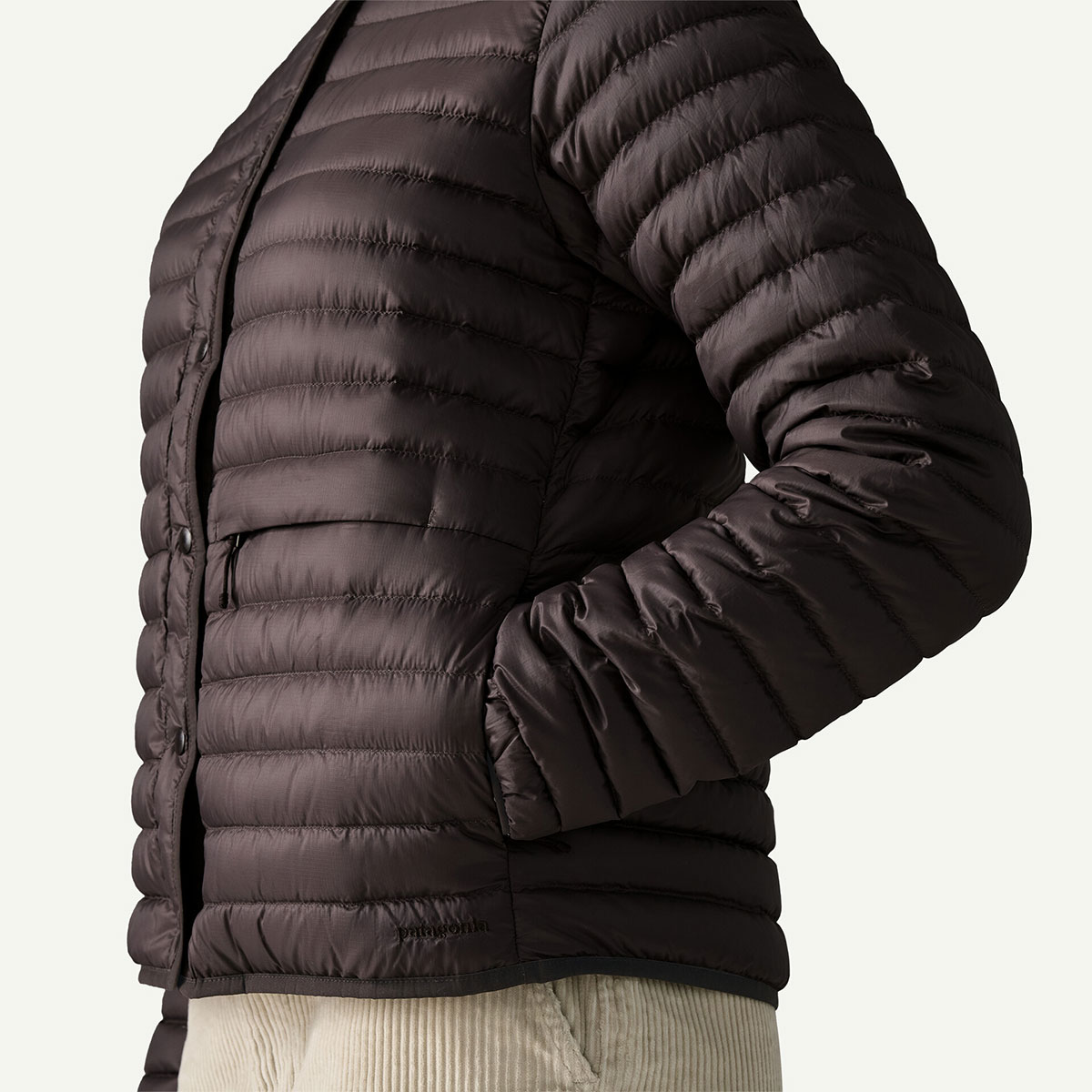 Patagonia  | Women's Lightweight Reversible Down Sweater Cardigan��31905��