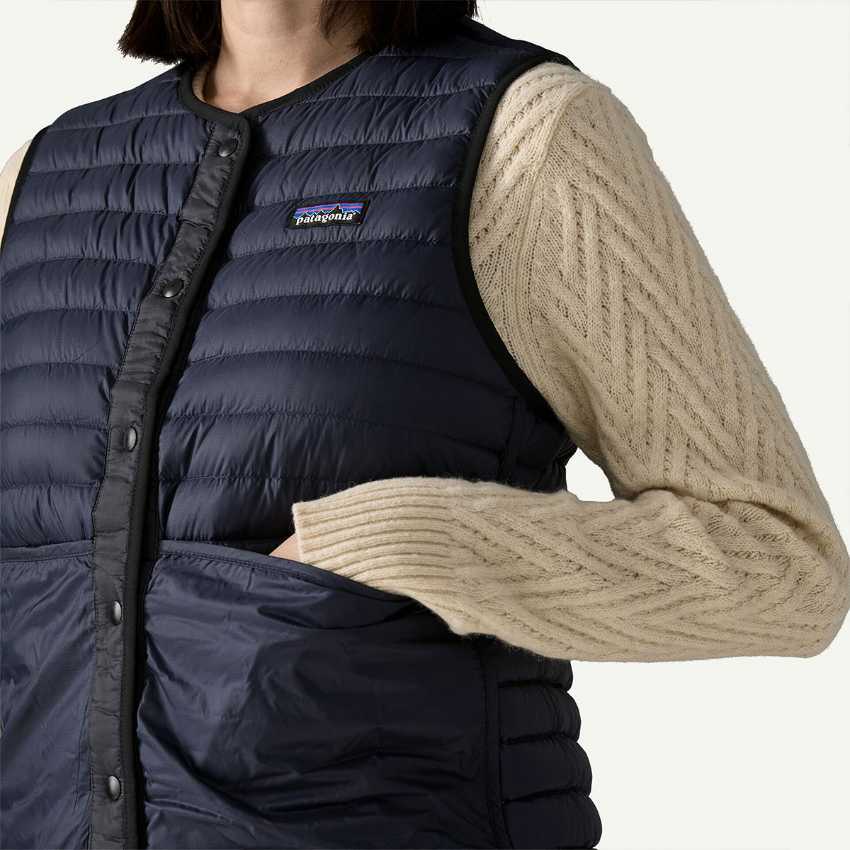 Patagonia  | Women's Lightweight Reversible Down Sweater Vest��31920��