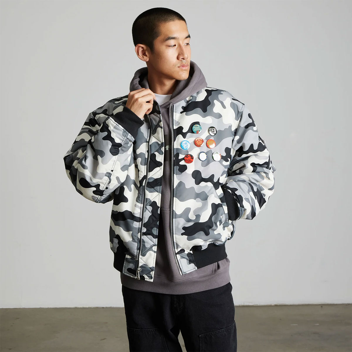HUF  | OLYMPIA CAMO FLIGHT JACKET��JK00525��