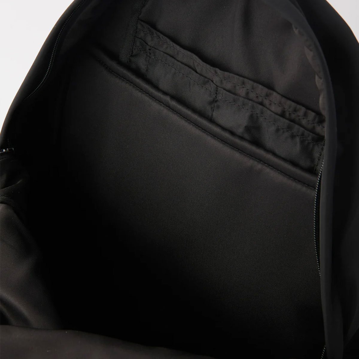 ���å��������� �Хå��ѥå� ���å� ������ ��30L A4��Ǽ��ǽ PC�ݥ��å� �̶� �̳� ���� �� ������ �֥�å� �͵��֥��� X-GIRL ���� | LOGO JACQUARD TAPE BACKPACK��105251053009��