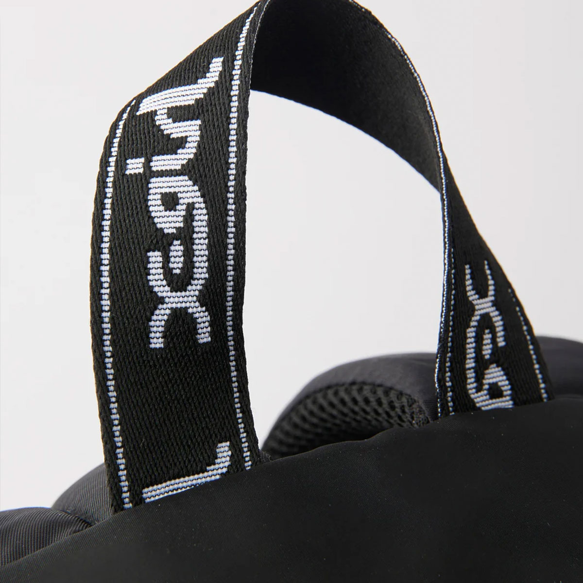 ���å��������� �Хå��ѥå� ���å� ������ ��30L A4��Ǽ��ǽ PC�ݥ��å� �̶� �̳� ���� �� ������ �֥�å� �͵��֥��� X-GIRL ���� | LOGO JACQUARD TAPE BACKPACK��105251053009��