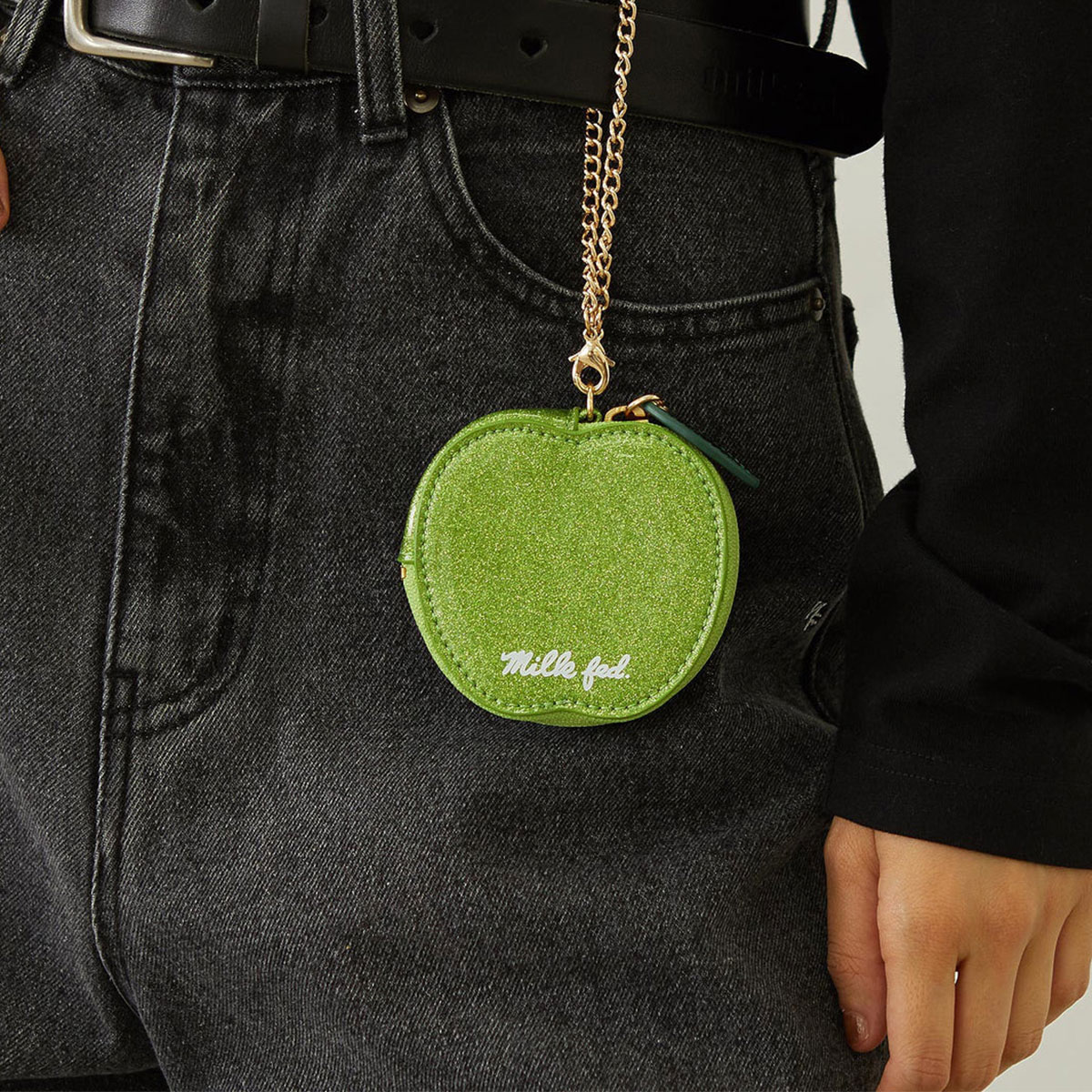 �ߥ륯�ե��� �ޥ���ݡ��� ��� ���åץ� ��2�� ����ۥ� ��å� ������ �����󥱡��� �䤷 �͵��֥��� MILKFED. ���� | APPLE POUCH��103254054008��