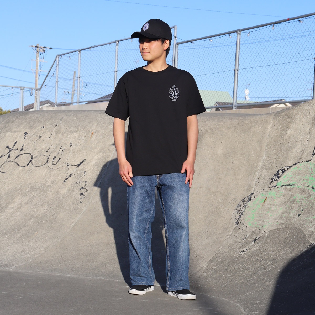 VOLCOM | NOZAKA SKATE SS TEE��VST261011��