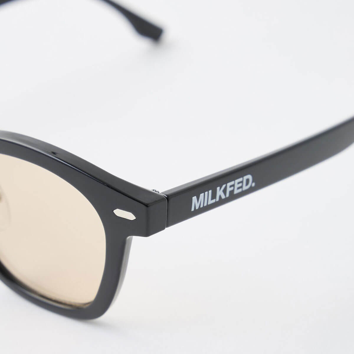 ��30%OFF ���ꥢ��󥹥�����ۥߥ륯�ե��� ���󥰥饹 ��ǥ����� ���� �������դ� ������������ȥ�ե졼�� �͵� �������� �֥��� | MILKFED. LOGO WELLINGTON SUNGLASSES��103252054003��