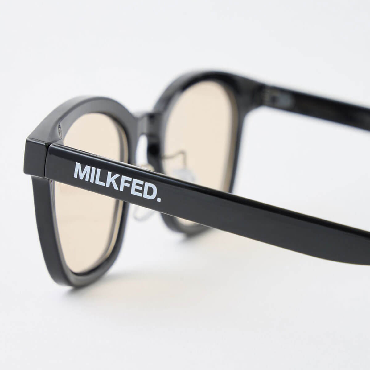 ��30%OFF ���ꥢ��󥹥�����ۥߥ륯�ե��� ���󥰥饹 ��ǥ����� ���� �������դ� ������������ȥ�ե졼�� �͵� �������� �֥��� | MILKFED. LOGO WELLINGTON SUNGLASSES��103252054003��