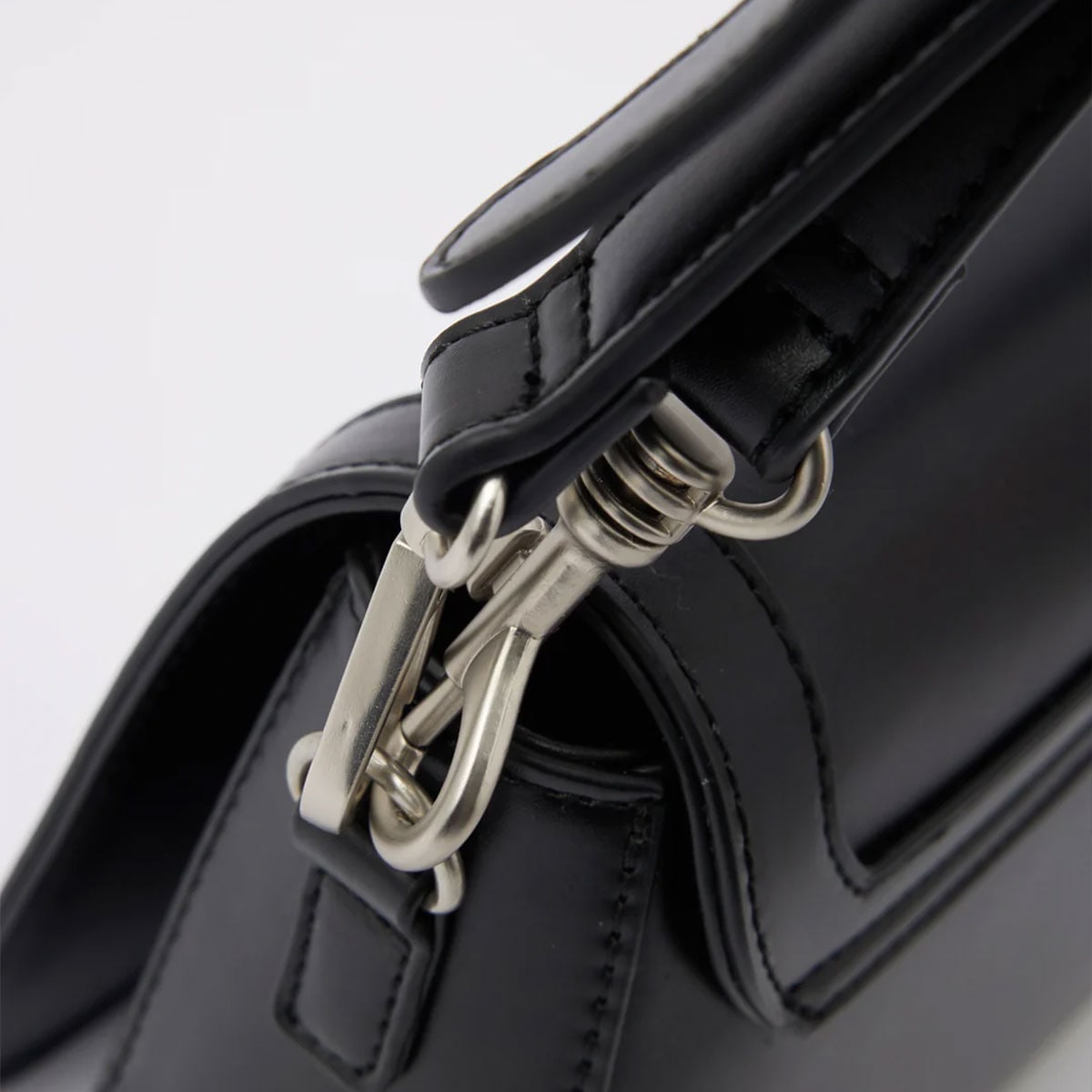 ��30%OFF ���ꥢ��󥹥�����ۥ��å��������� ��ǥ����� ���������Хå� 2WAY �ϥ�ɥХå� ��ݥ��å� �֥�å� �ץ쥼��� ���ȥ꡼�ȿ͵��֥��� X-GIRL ���� 2025 �����105254053003��