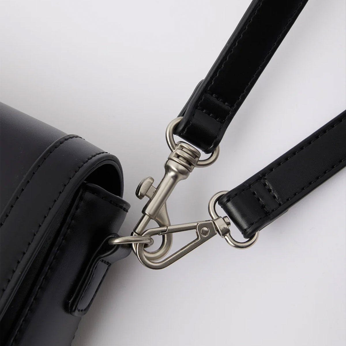 ��30%OFF ���ꥢ��󥹥�����ۥ��å��������� ��ǥ����� ���������Хå� 2WAY �ϥ�ɥХå� ��ݥ��å� �֥�å� �ץ쥼��� ���ȥ꡼�ȿ͵��֥��� X-GIRL ���� 2025 �����105254053003��