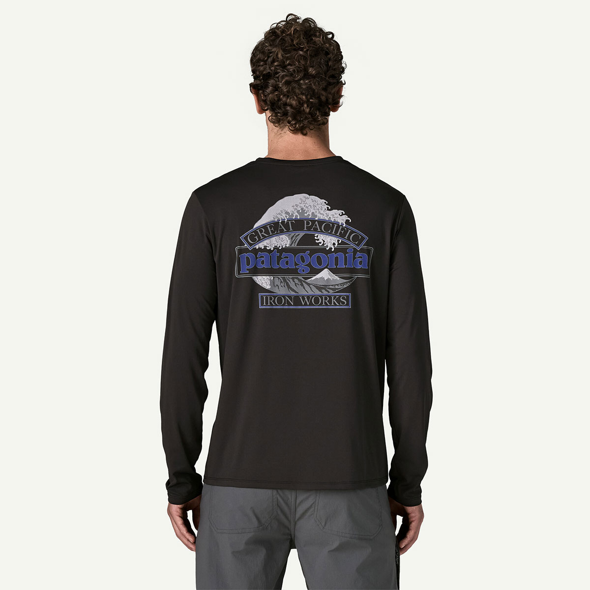 Patagonia �ѥ����˥� ��� ĹµT����� ����T �ȥåץ� ®�� ���� �ۼ�ȯ�� �ɽ��ù� �̺� M L �����ե��� ���ȥ꡼�� �����ȥɥ� �͵��֥��� ���� 2026 ���� | Men's Long-Sleeved Capilene Cool Daily Shirt - Great Waves��45494��
