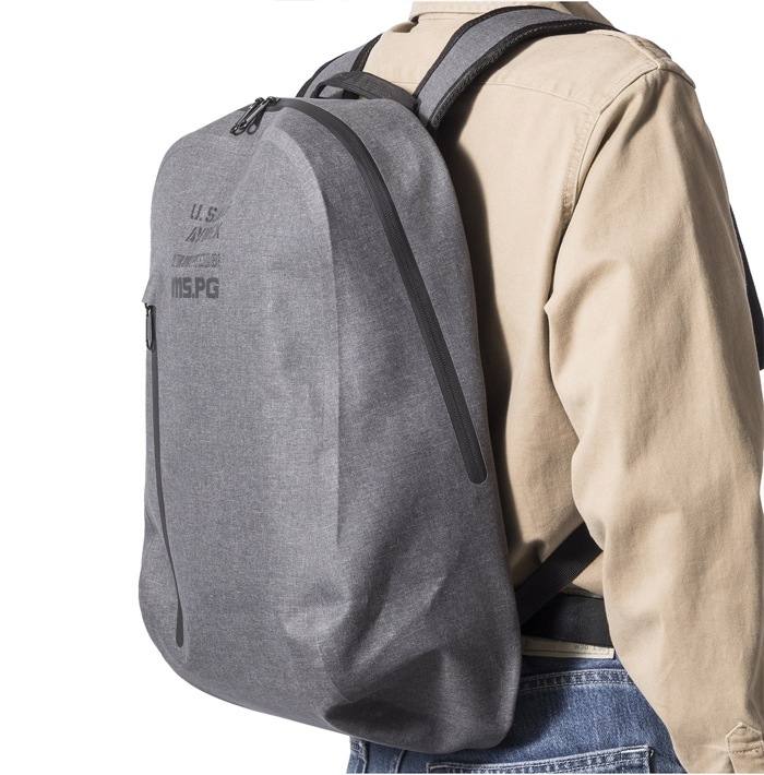 �ղƽ� A2M7001 AVIREX WARTER-PLOOF BACK PACK [�����ʡ�5-7�Ķ����ˤ�ȯ��] AVIREX(���) 