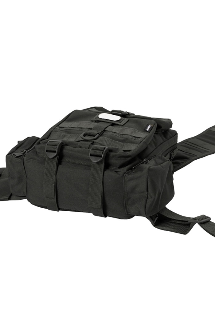 A2K-7002 AVIREX TACTICAL BODY BAG [�����ʡ�5-7�Ķ����ˤ�ȯ��] AVIREX 