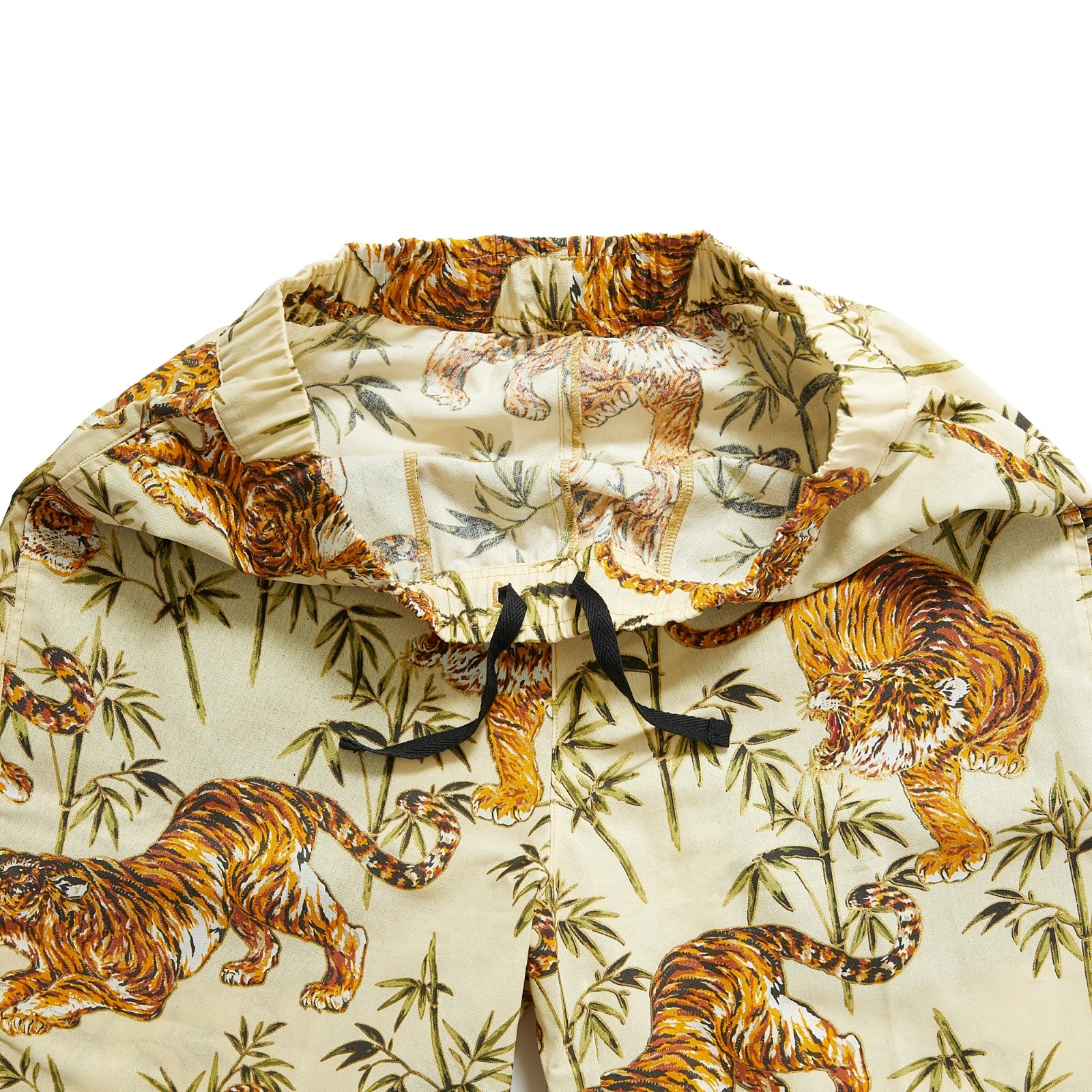 和柄ハーフパンツ