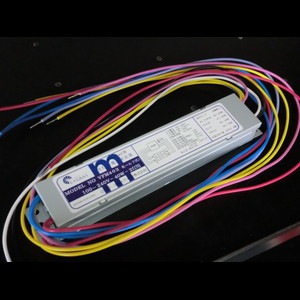 VFM402 || 蛍光灯用電子安定器(VFM型) || 2灯用 || 完全モールド密閉型