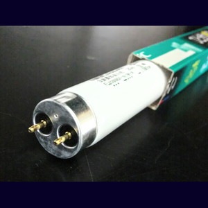 お得なケース販売！25本入】FL20SSEX-N/18-X2 || 直管スタータ形蛍光灯