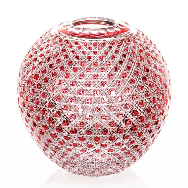 KAGAMI CRYSTAL 赤色花瓶 江戸切子 金赤色被毬型花瓶＜八角籠目紋＞ KAGAMI | 花瓶 | 伝統