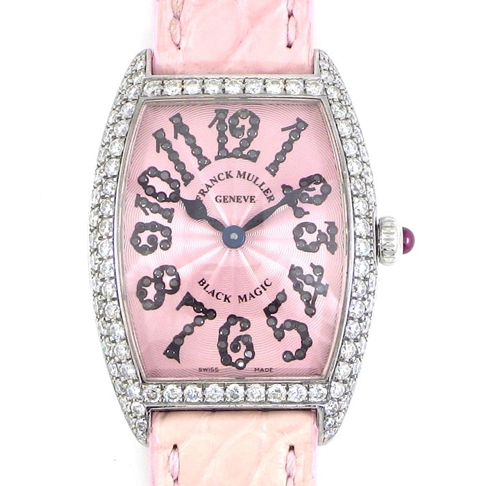 フランクミュラー FRANCK MULLER 腕時計 トノ-カーベックス ブラックマジック 1752QZDBM 全面 ダイヤベゼル/尾錠 ブラック 黒 ダイヤインデックス ピンク 文字盤 K18WG ピンク クロコダイルレザーベルト クオーツアナログ 【箱・保付き】 【中古】