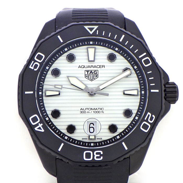 【タグ・ホイヤー TAG Heuer】腕時計 アクアレーサー プロフェッショナル 300 ナイトダイバー WBP201D.FT6197 デイト カレンダー ホワイト ストライプ ギョーシェ 文字盤 白 SS ブラック ラバー 黒 自動巻き 【箱・保付き】 