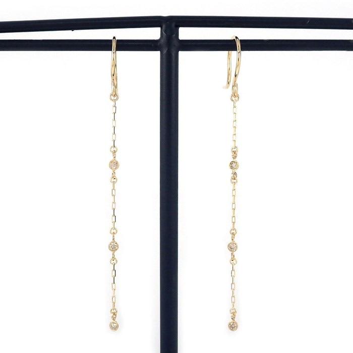 【ダイヤモンド】 フックピアス スウィング ドロップ ダイヤモンド 0.03ct / 0.03ct K10YG