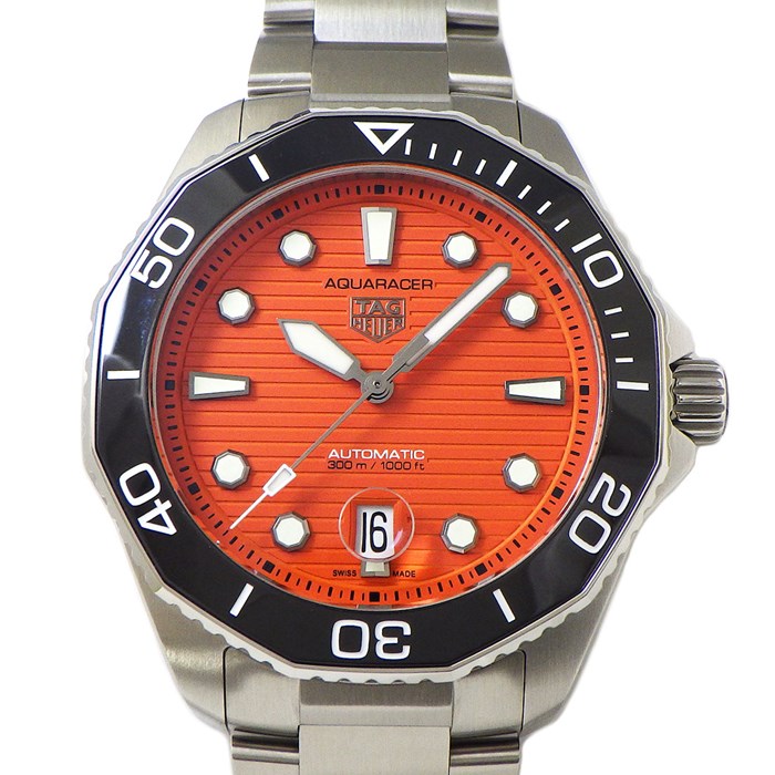 タグ・ホイヤー TAG Heuer 腕時計 アクアレーサー プロフェッショナル300 オレンジダイバー WBP201F.BA0632 ストライプ ギョーシェ オレンジ文字盤 クロノグラフ 回転ベゼル 夜行針/インデックス SS セラミック 自動巻き 【箱・保付き】 【中古】